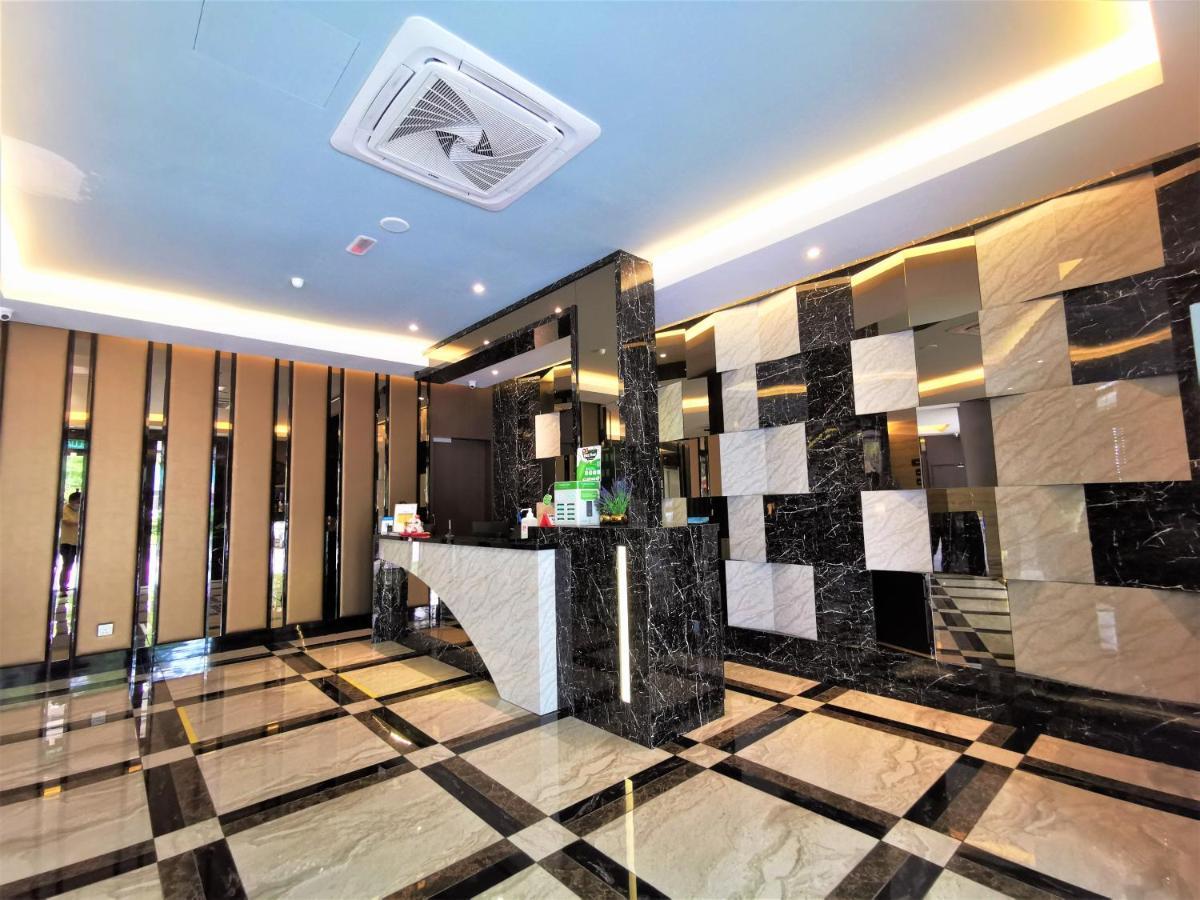Prestigo Hotel - Johor Bharu Джохор Бахру Екстериор снимка