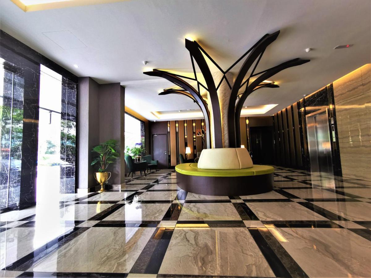 Prestigo Hotel - Johor Bharu Джохор Бахру Екстериор снимка