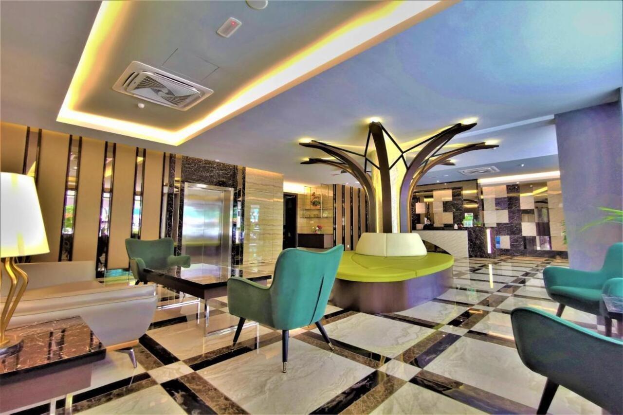 Prestigo Hotel - Johor Bharu Джохор Бахру Екстериор снимка