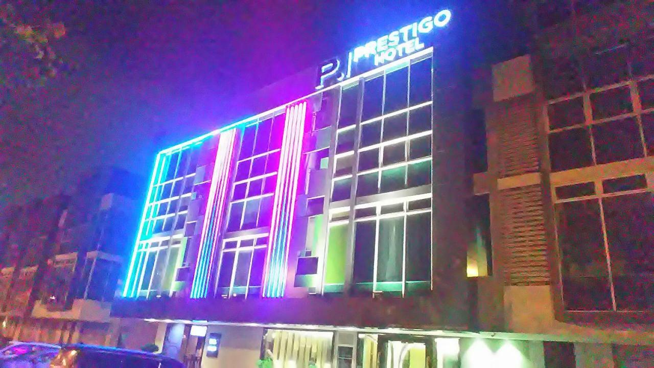 Prestigo Hotel - Johor Bharu Джохор Бахру Екстериор снимка